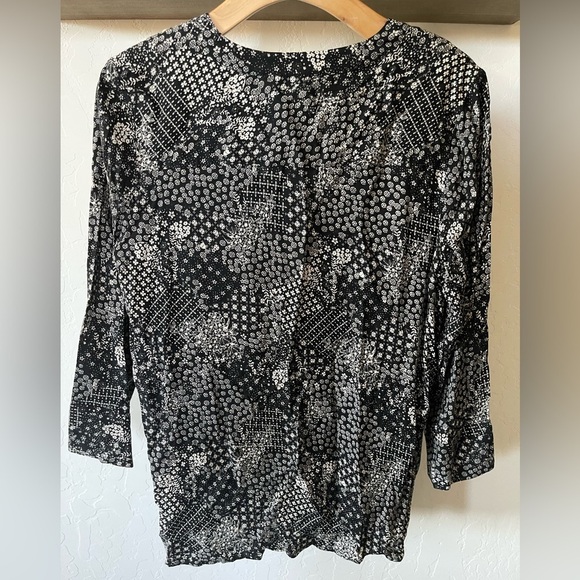 Magnolia Grace| Boho Floral Pattern Long Sleeve Blouse w Embroidered Beading••• - Picture 4 of 11